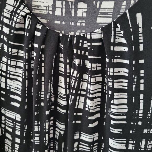 Worthington Blouse B/W Short Sleeves PL large Petite Long Tunic silky EUC - Picture 3 of 7